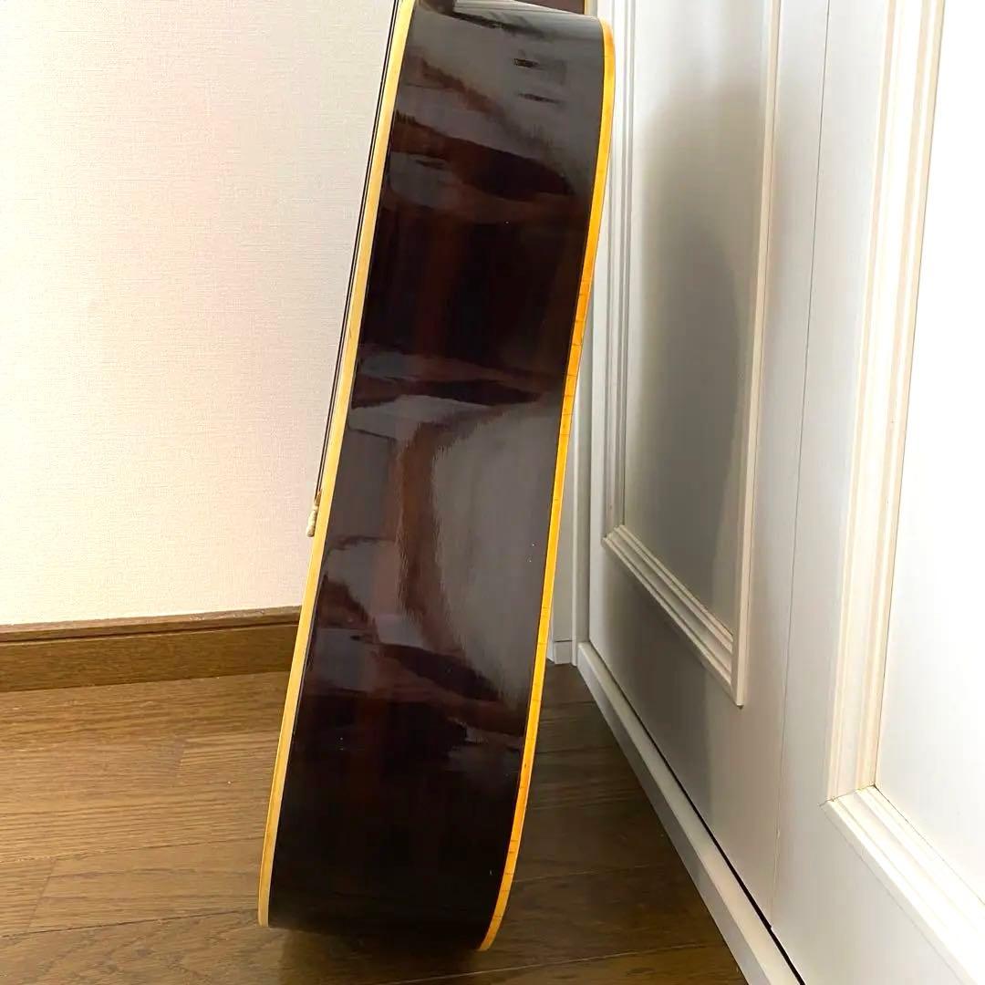 ヤマハ　YAMAHA アコースティックギター　FG201