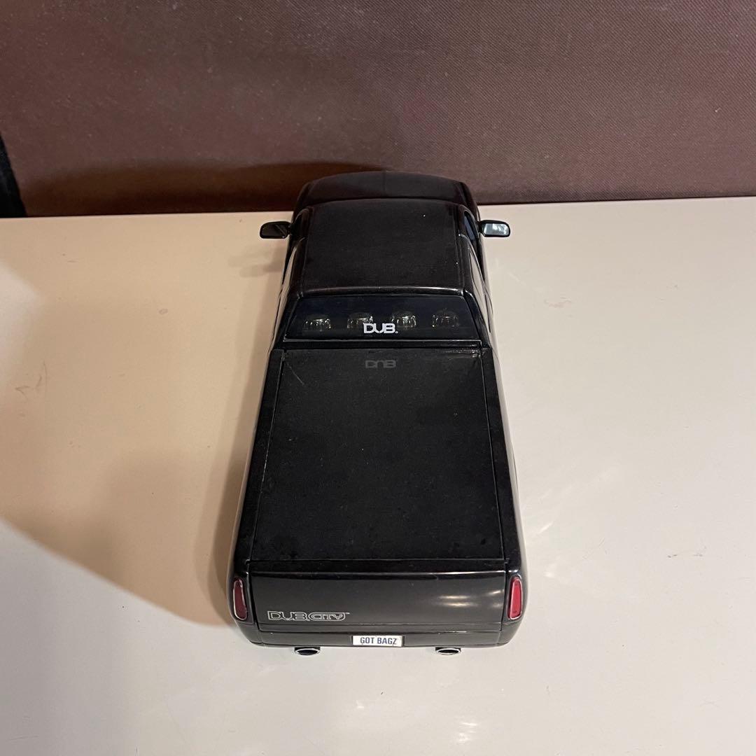 ミニカー jada 1/18 CHEVROLET Silverado DUB CITY