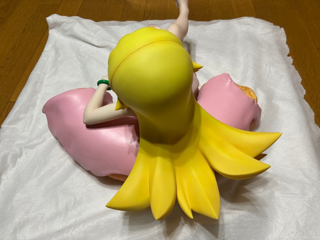 【入手困難】化物語 忍野忍　約50cm 受注生産限定アクリルケース付き