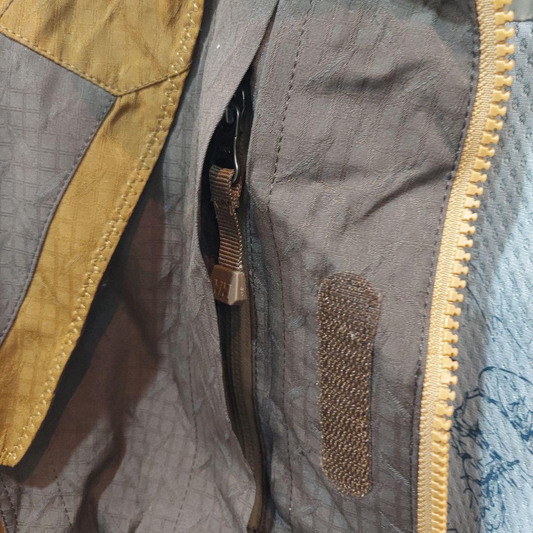 【希少】HELLY HANSEN ヘリーハンセン スキースノボーウェアー M