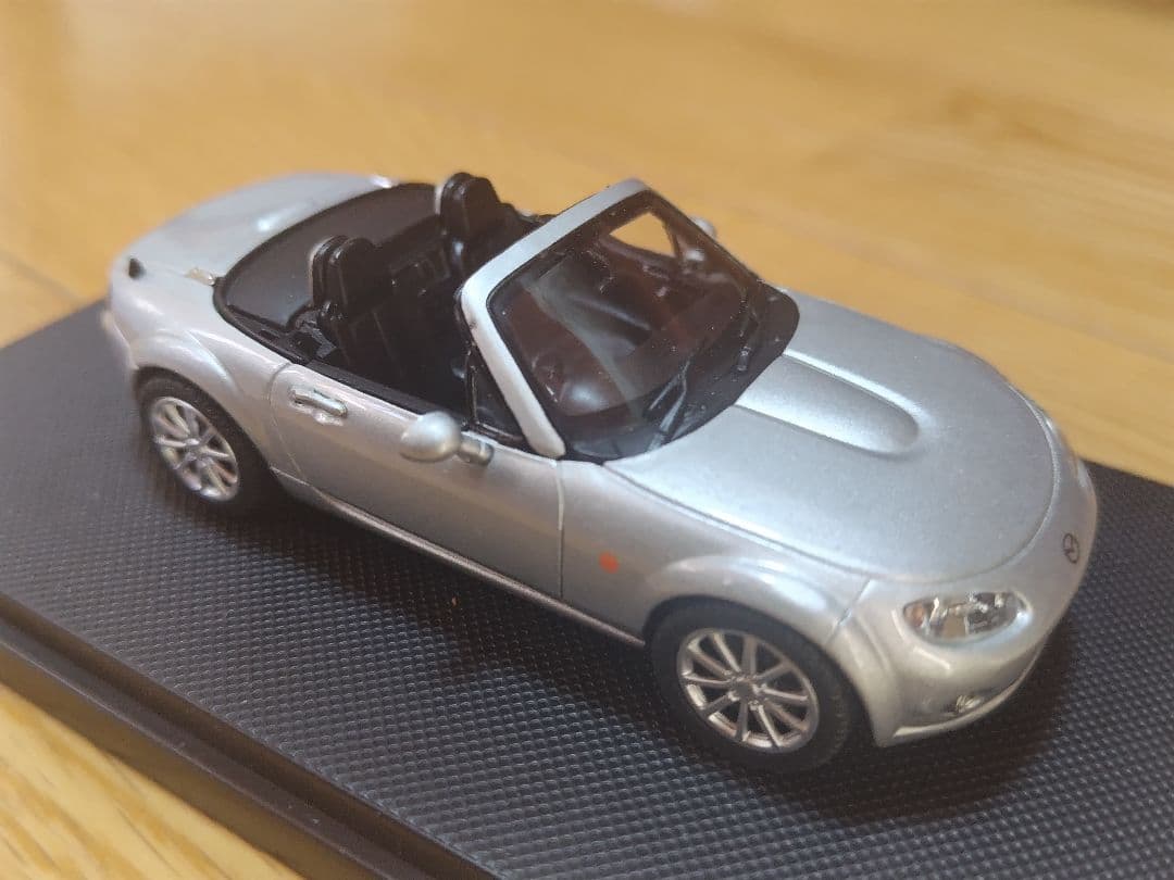 EBBRO「MAZDA ROADSTER 2005」
