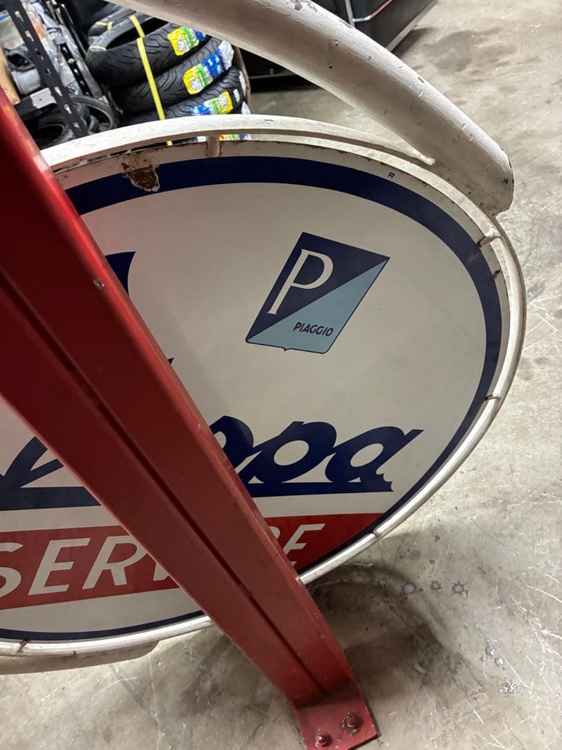 イタリアベスパプロショップサイン‼️