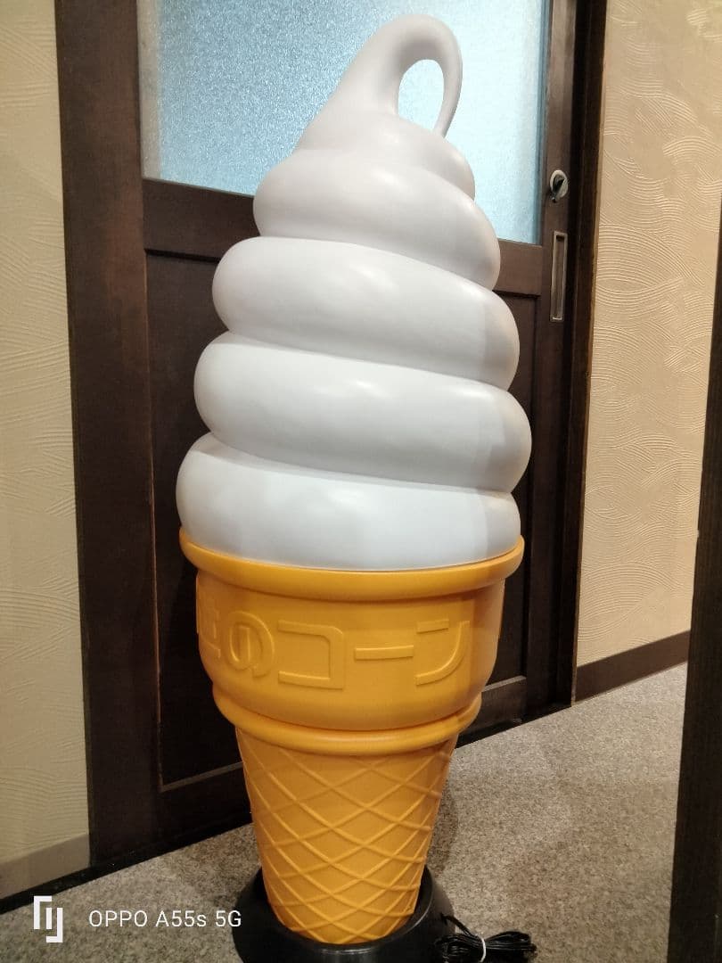 【新品＆非売品、屋内保管】ニッセイソフトクリームスタンド置物　飲食店舗用品