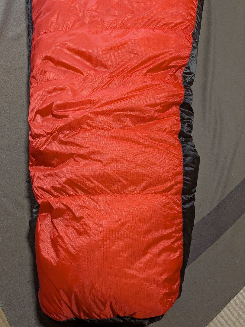 ★美品★NANGA ナンガ　オーロラライト　900DX　レギュラー　RED