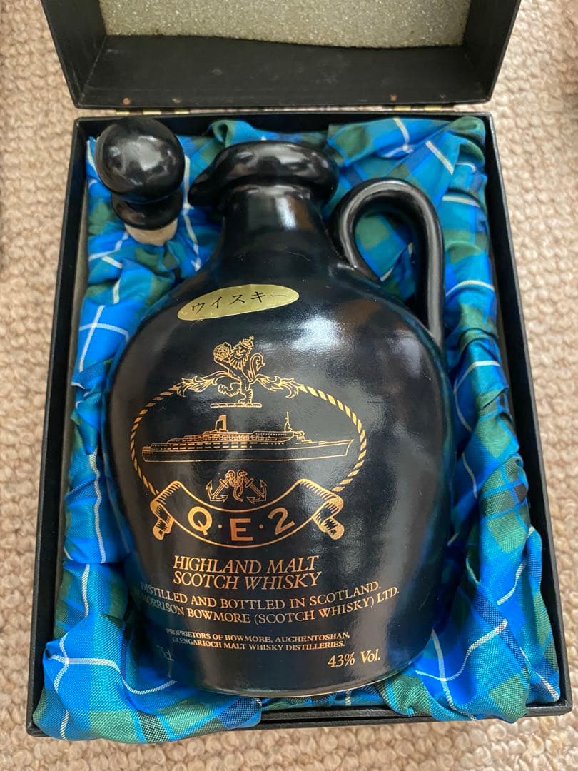 クイーンエリザベス2世 陶器ボトル 750ml 43% 未開栓 古酒