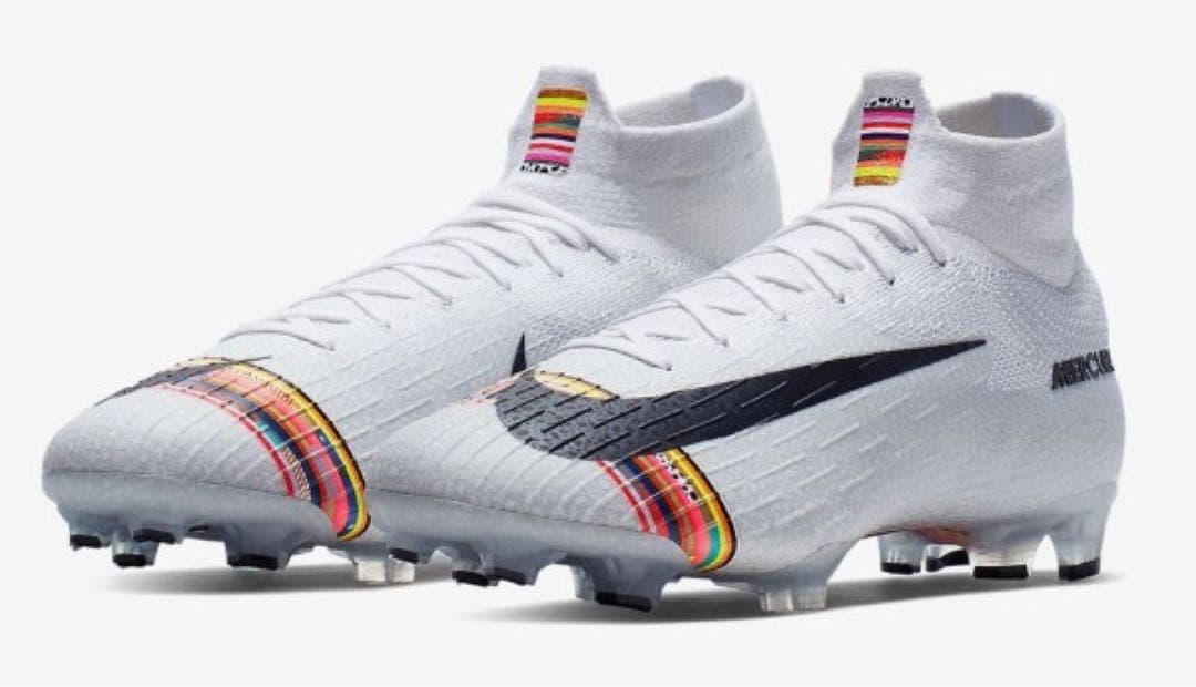 サッカースパイク 27cm