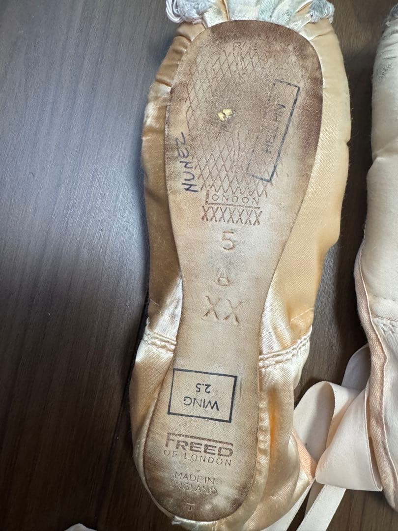 サイン入りトゥシューズ　マリアネラヌニェス　フリード