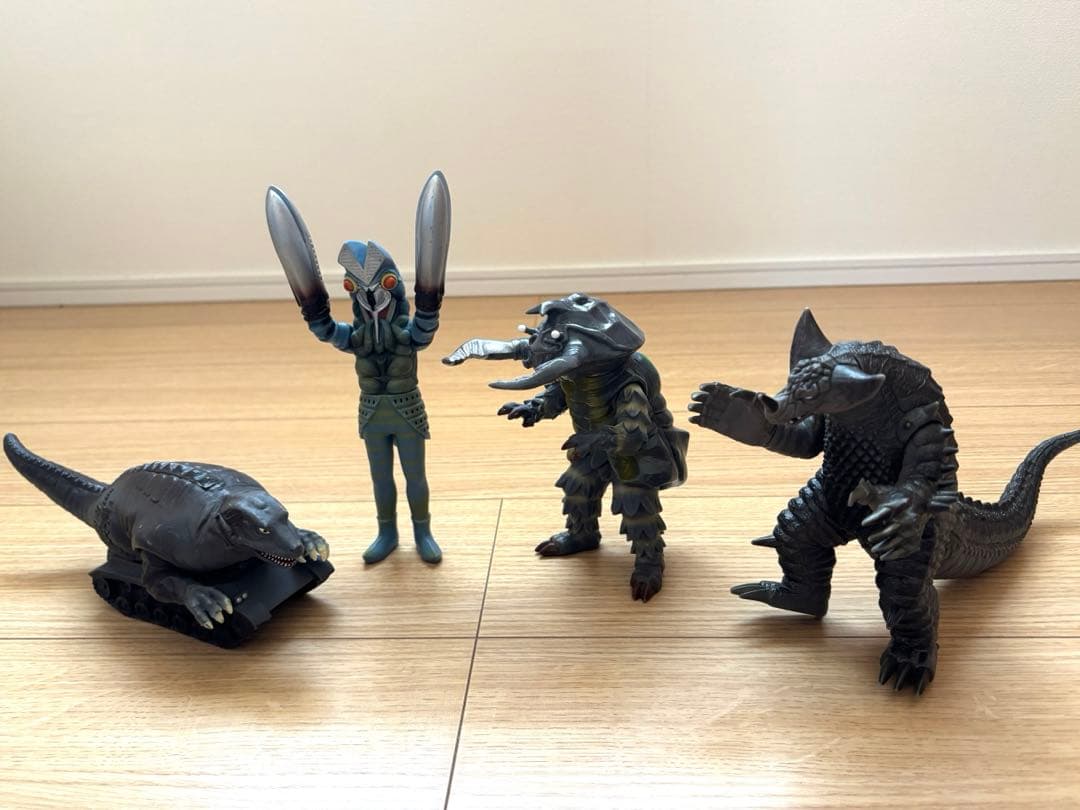 ウルトラマン　ウルトラ怪獣　ソフビ人形　46体まとめ売り