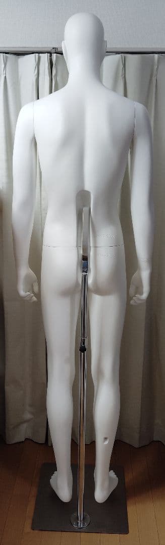 ディスプレイ用紳士マネキン　腰受け　メンズ　直立　FRP　衣装展示　店舗　手作り