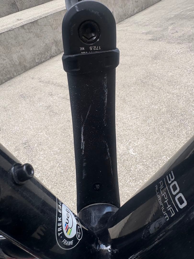 紅葉TREK EMONDA ALR 5 54 BK 2016、スタンド付き