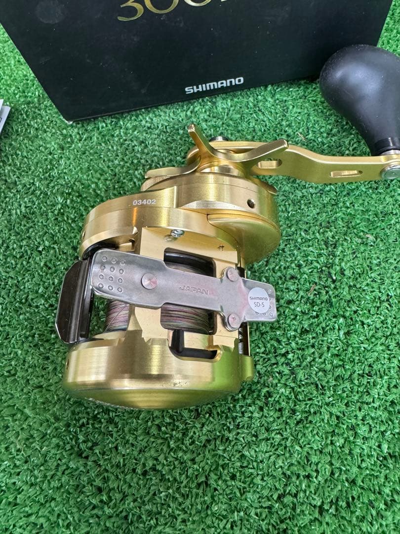 シマノ オシアコンクエスト300HG 右 リール ベイトリール 釣り
