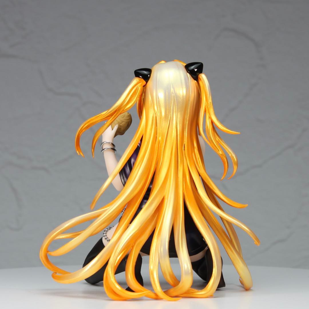 Z*u様 フィギュア　とらぶる　金色の闇　リペイントフィギュア　リペイント　美少