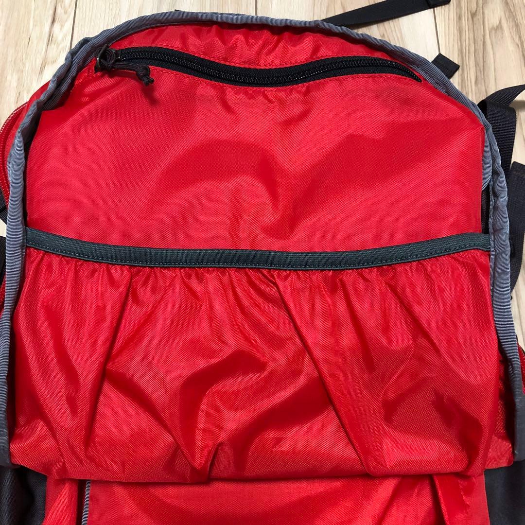 美品　廃盤レア　パタゴニア　スノードリフター　20L スノーボード着用可