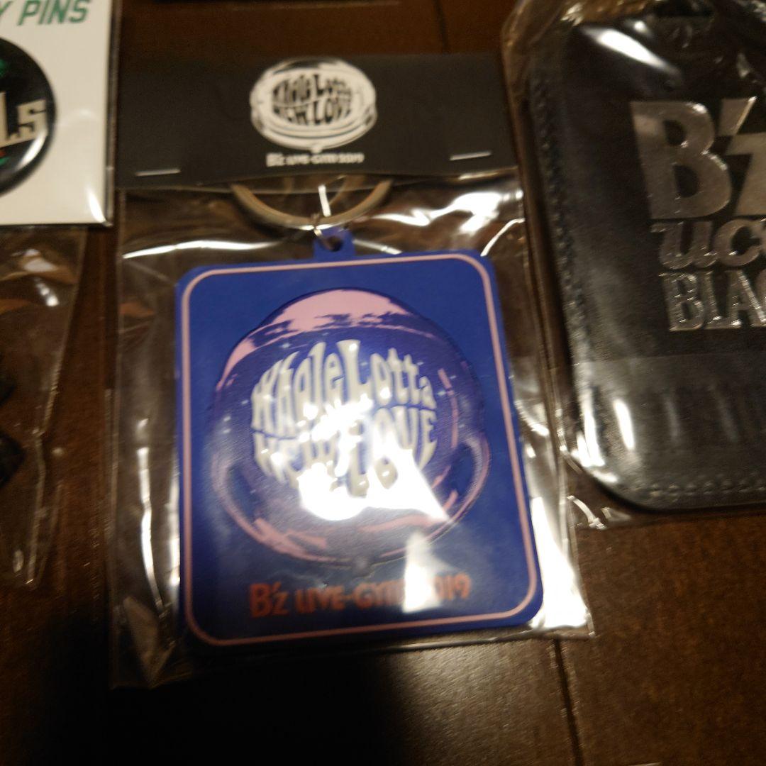 B'z チャリティーピンバッジ 他セット