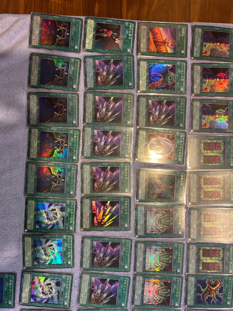 遊戯王OCG デュエルモンスターズ 魔法カード 77枚 引退品 まとめ売り