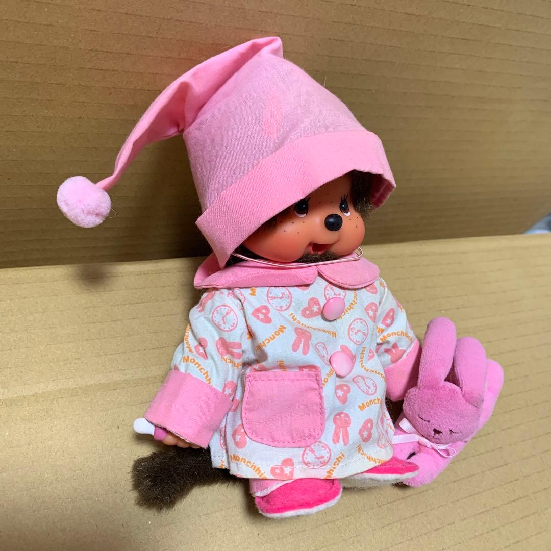 【希少】モンチッチ　女の子　パジャマ　うさちゃんぬいぐるみ　ピンク