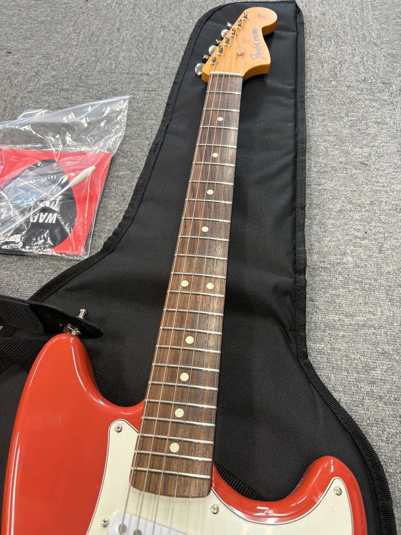ギター Fender Japan Limited Cyclone RW Red