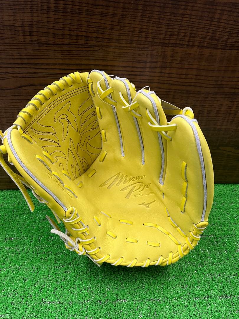 ・新品未使用　限定　硬式　ミズノプロ　投手用