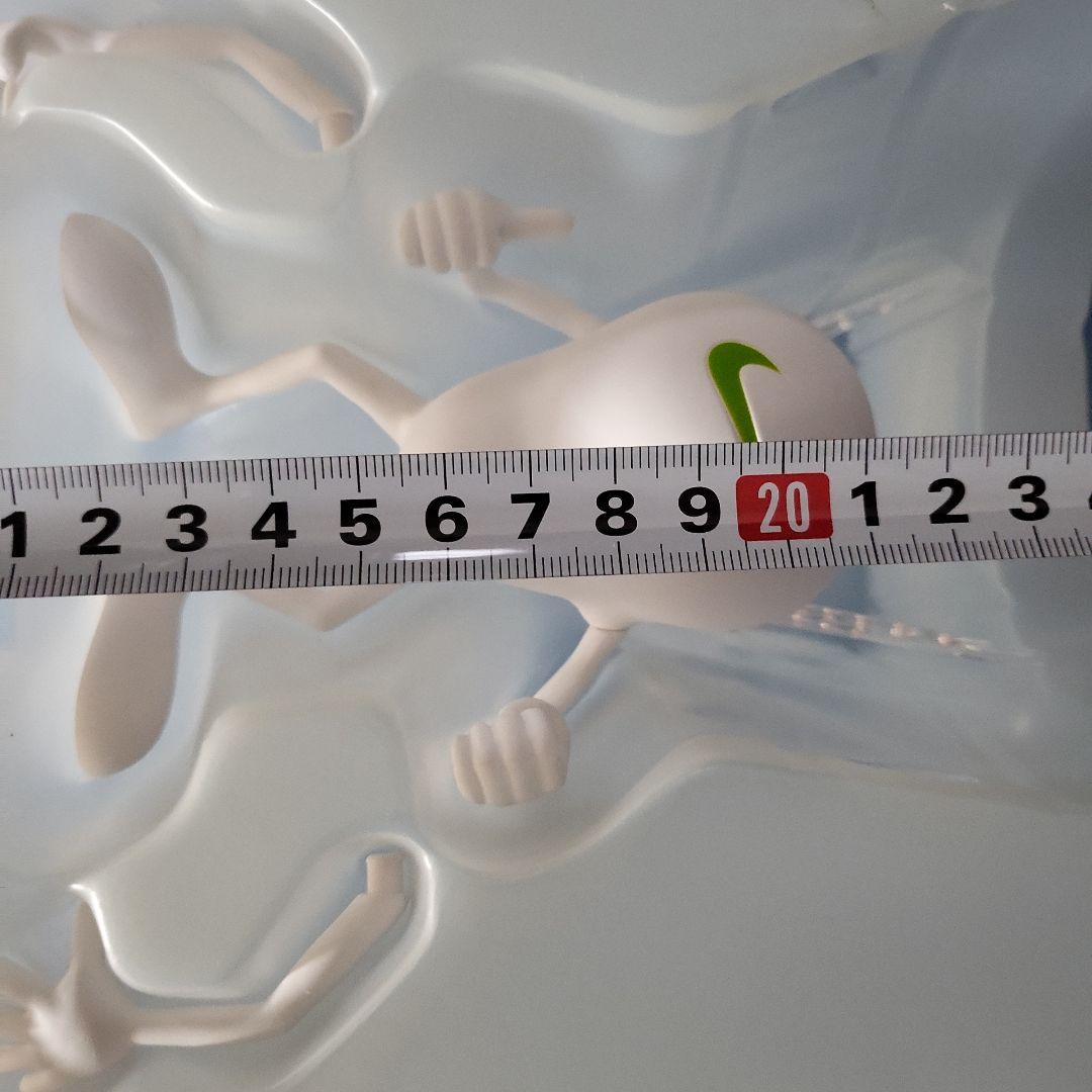 NIKE keynuts フィギュア　メディコムトイ　ホワイト