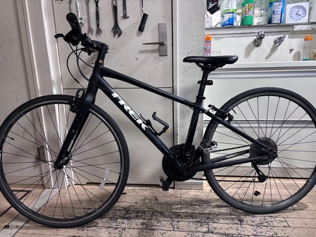 TREK 7.4FX トレック　クロスバイク ブラック