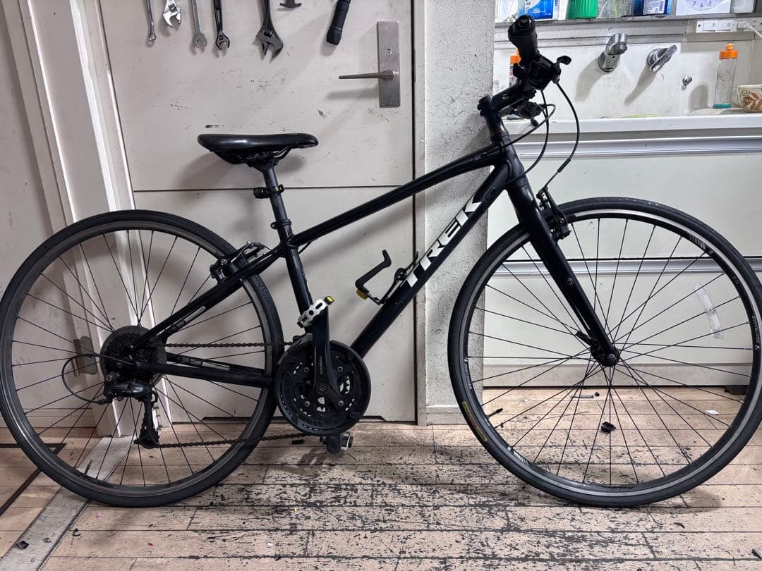 TREK 7.4FX トレック　クロスバイク ブラック