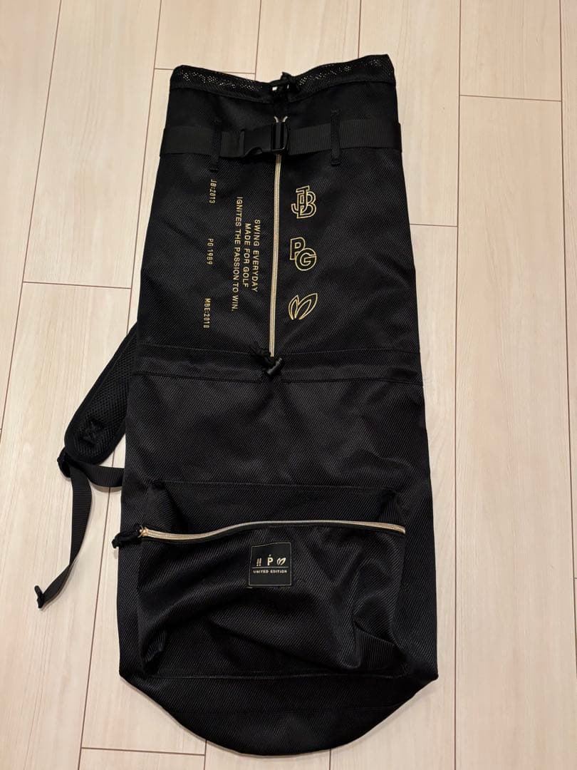 トリプルコラボ　バッグパック型ゴルフバッグ