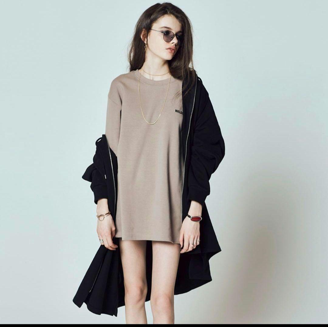 【マツ】NIL DUE NIL UN パーカー