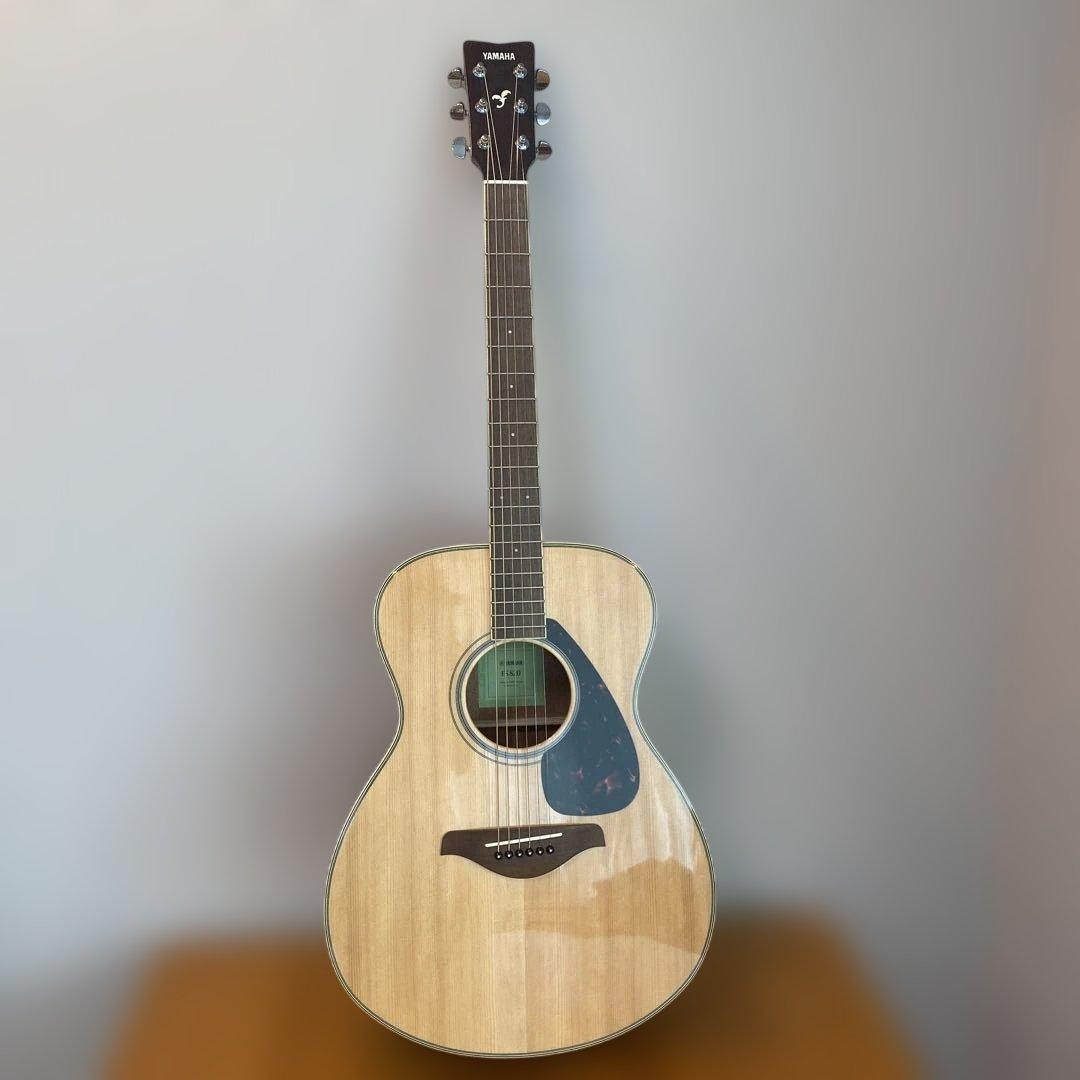 Yamaha FS820アコースティックギター　　 付属品　入門書などあり