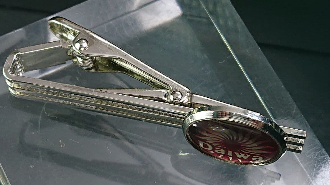 24.極希少残存個体【ダイワ精工大和精工】新素材製品開発テスター向譲渡タイピン