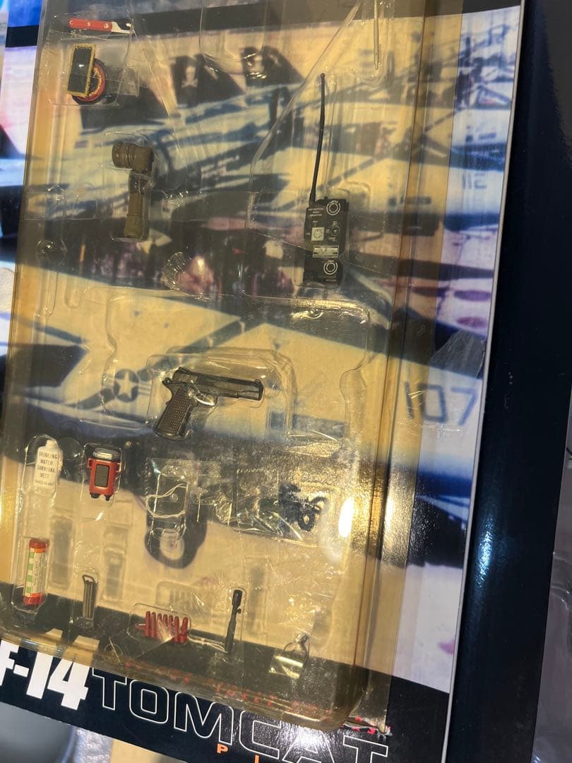 【新品未使用】トム・クルーズTOP GUN トップガン フィギュア