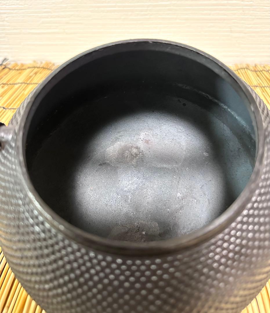 未使用品　南部利祥銘造 １５型アラレ 南部鉄瓶　南部鉄器　鉄瓶