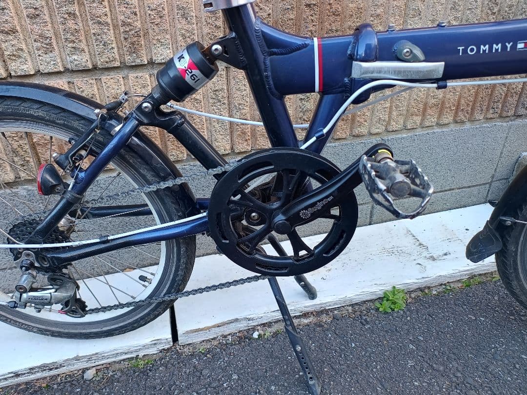 トミーヒルフィガー 折り畳み 20インチ