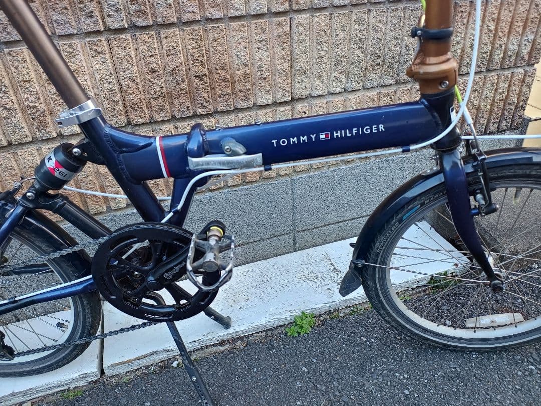 トミーヒルフィガー 折り畳み 20インチ