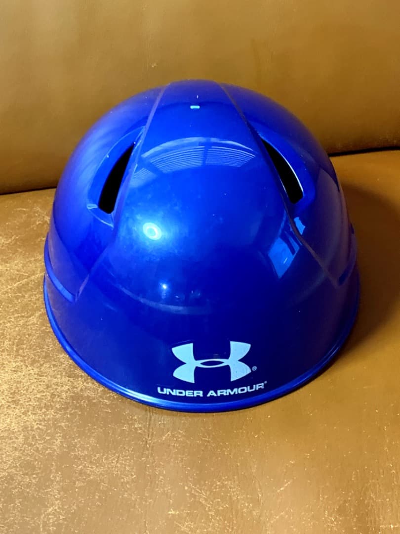 新品2025年アメリカ限定☆最高級アンダーアーマー☆キャッチャーヘルメット☆青☆