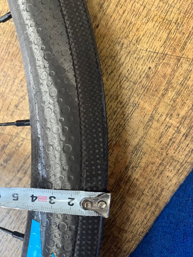 ZIPP 303 FIRECREST リムブレーキ　クリンチャー　後ろ割れアリ