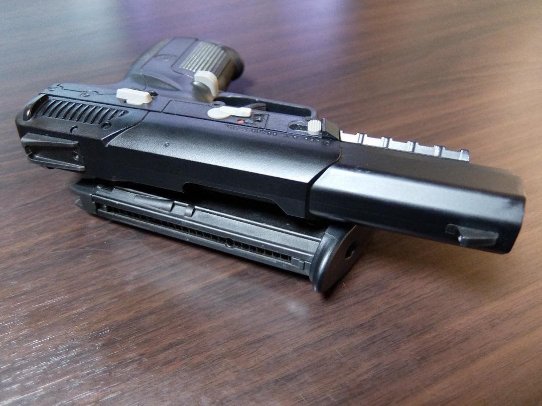 東京マルイ FN5-7(ファイブセブン) ブラック ガスブローバック