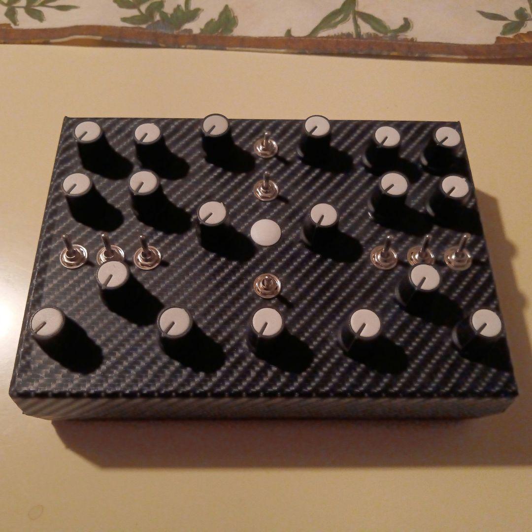 ロシア　手作り　ドローンシンセサイザー　Sound object 2