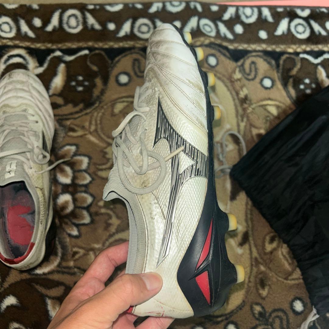 Mizuno Morelia Neo II サッカーシューズ