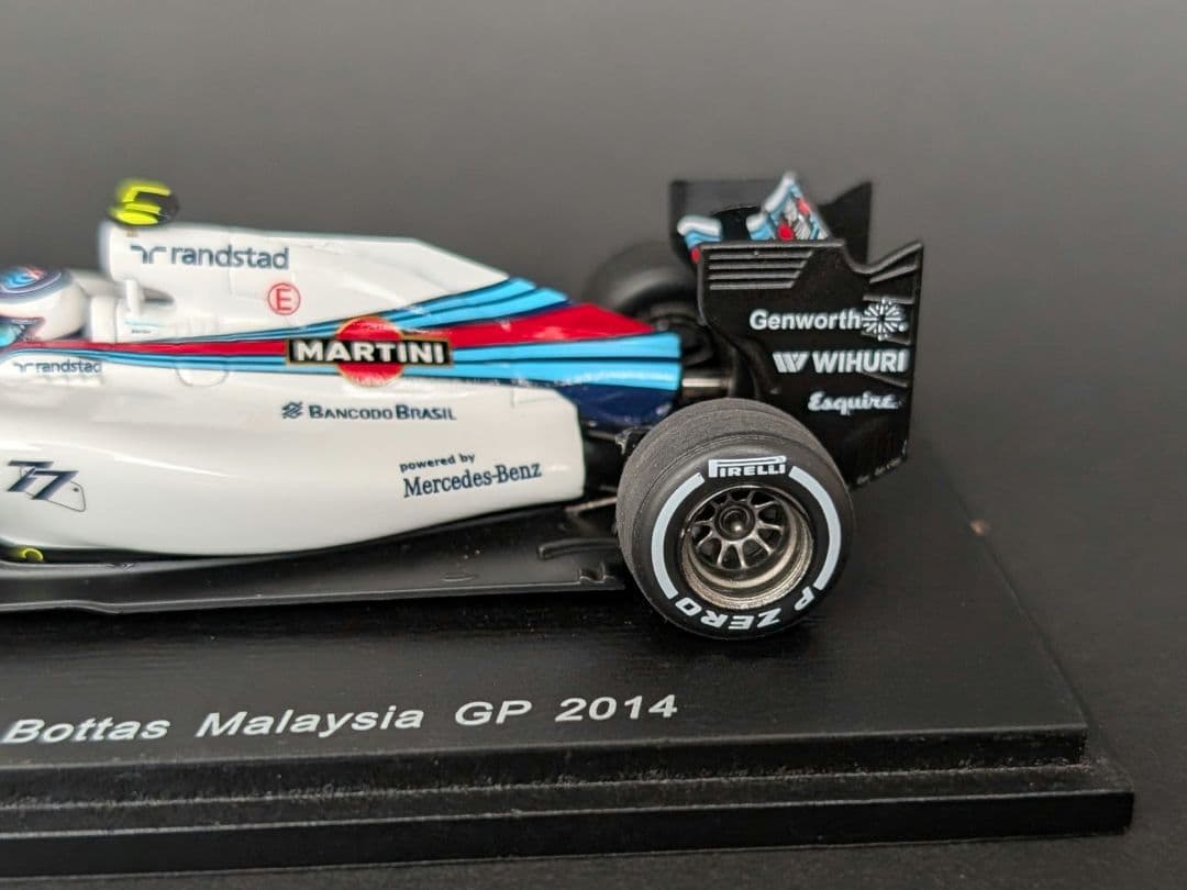 鈴鹿サーキット特注 1/43 ウィリアムズ FW36 V.ボッタス 2014