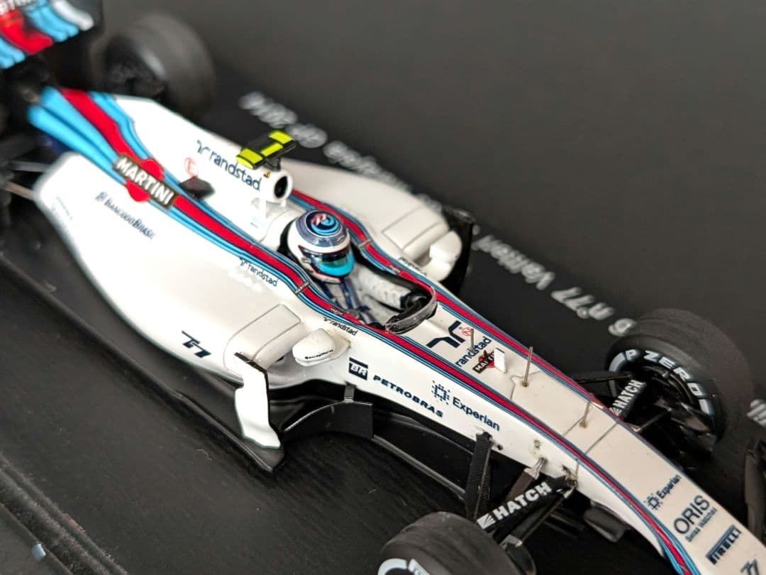 鈴鹿サーキット特注 1/43 ウィリアムズ FW36 V.ボッタス 2014