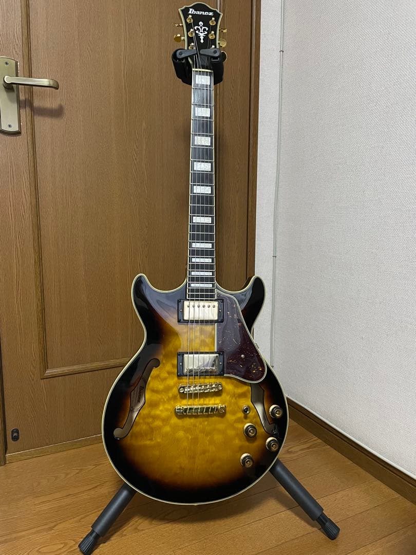 Ibanezセミアコ　AM93QM-AYS