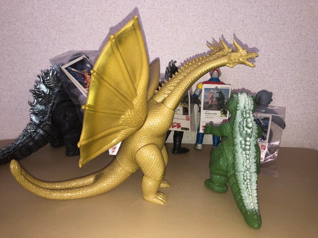 ゴジラシリーズ7体★タグ付き5体バンダイJAPANフィギュア　円谷英二　円谷プロ