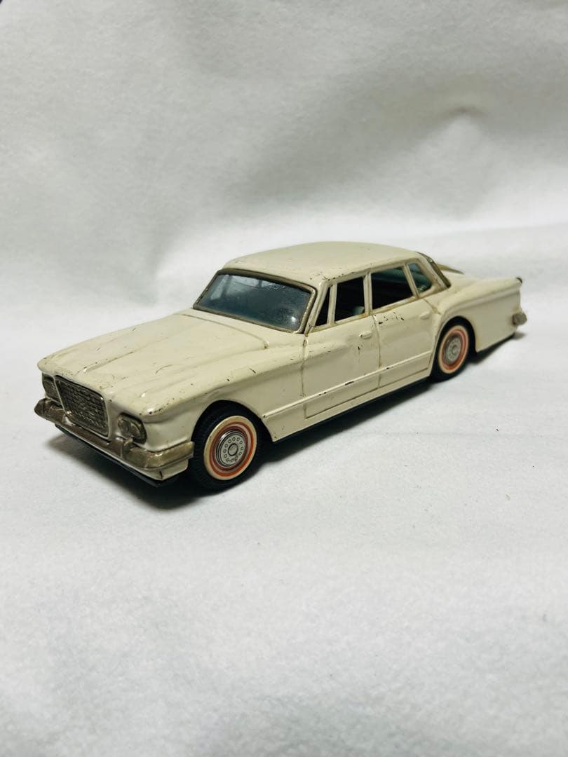 昭和レトロCHRYSLER VALIANTクライスラーバリアント セダン　ブリキ