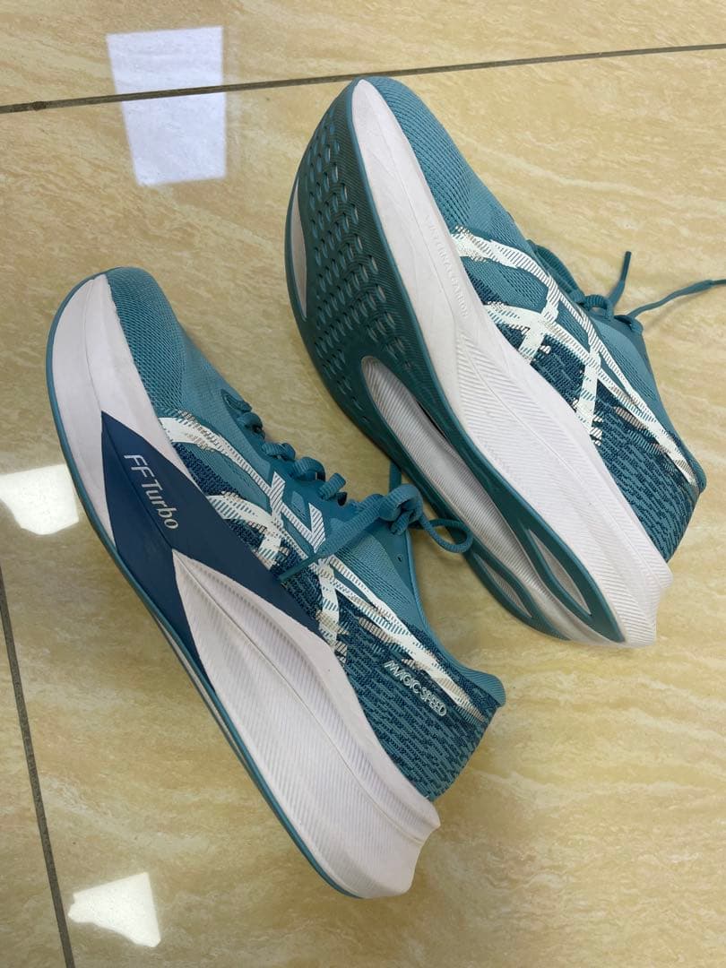 ランニングシューズ ASICS MAGIC SPEED4 25.5㎝　3E