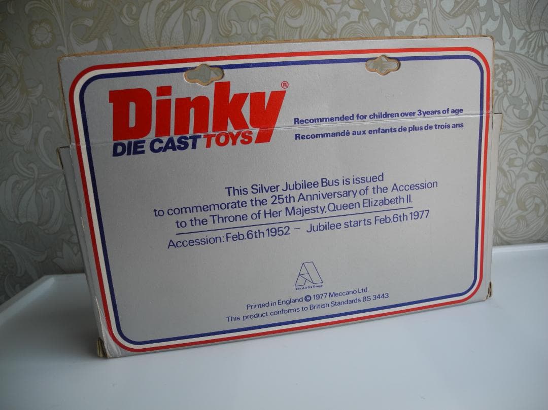 Dinky 【女王陛下即位25周年】Silver Jubilee Bus1977