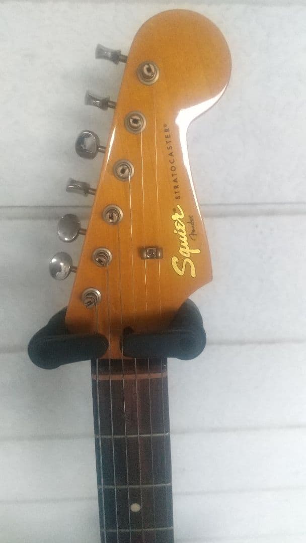 Squier by fender classic vibe 打痕あり写真で要確認