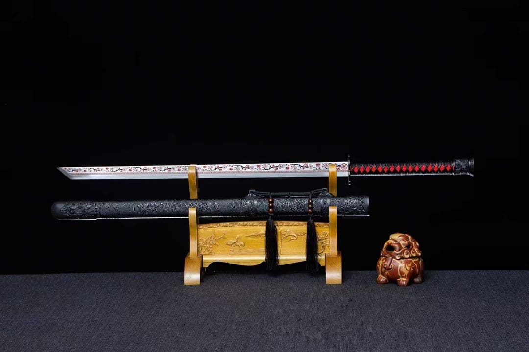 紅梅唐刀-高性能マンガン鋼 古兵器   武具　刀装具　日本刀　模造刀   居合刀