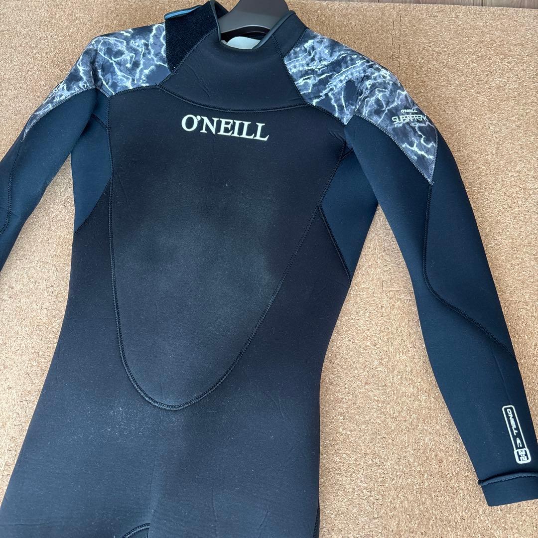 O'NEILL オニール スーパーフリーク　フルスーツ　新品同様