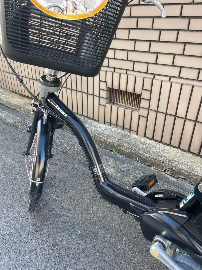 「前カゴ付き」20インチパナソニック電動アシスト自転車です。