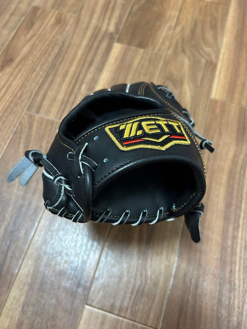 ゼットプロスイステイタス軟式内野手用グローブ